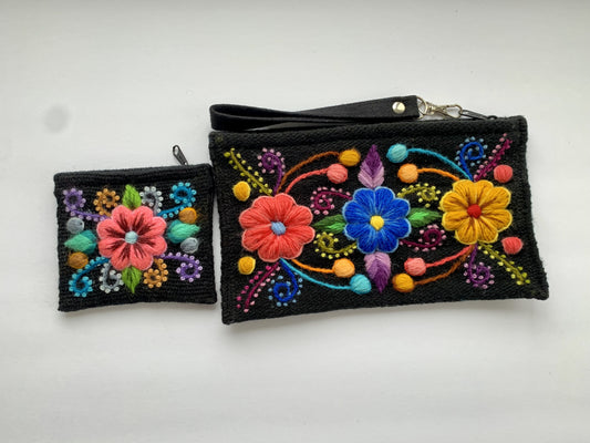 Embroidered wallet and coin pouch Naty